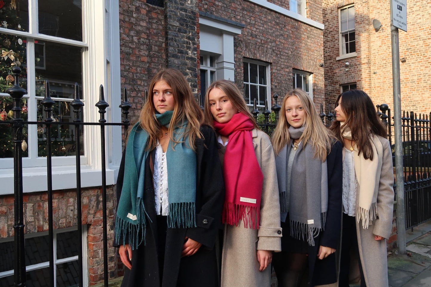 The Pine Delphi Scarf